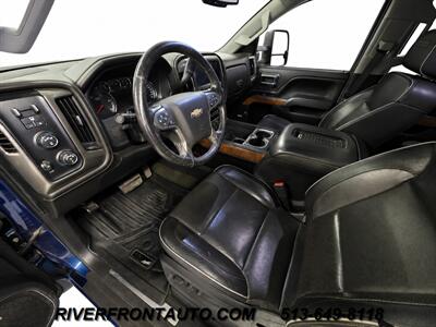 2017 Chevrolet Silverado 2500 High Country Duramax 4x4 - Photo 3 - Middletown, OH 45042