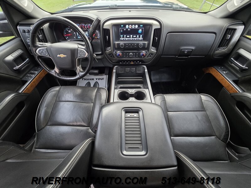 2017 Chevrolet Silverado 2500 High Country Duramax 4x4 - Photo 3 - Middletown, OH 45042