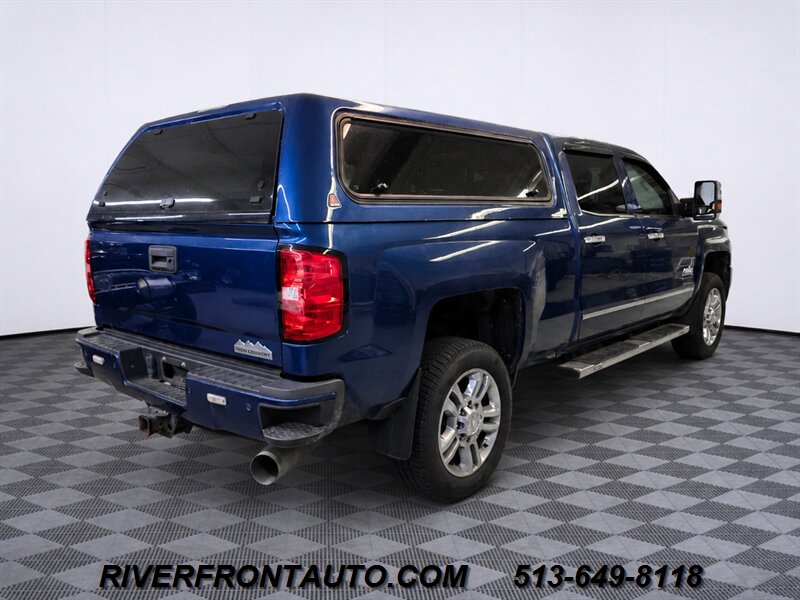2017 Chevrolet Silverado 2500 High Country Duramax 4x4 - Photo 2 - Middletown, OH 45042