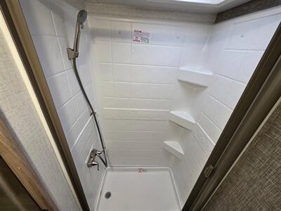 2022 Winnebago Micro Minnie 1800BH   - Photo 16 - Middletown, OH 45042