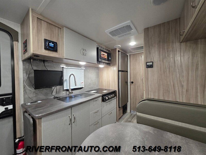 2022 Winnebago Micro Minnie 1800BH - Photo 14 - Middletown, OH 45042