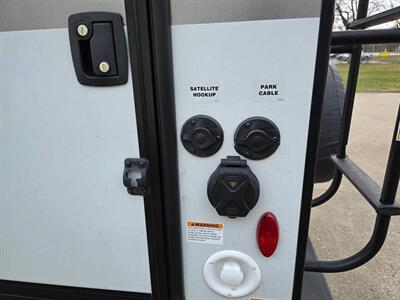 2022 Winnebago Micro Minnie 1800BH   - Photo 29 - Middletown, OH 45042