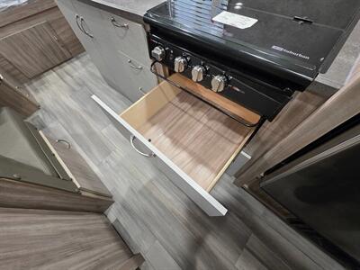 2022 Winnebago Micro Minnie 1800BH   - Photo 35 - Middletown, OH 45042