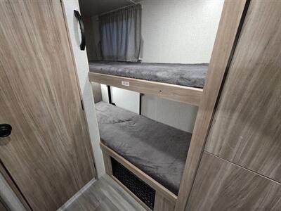 2022 Winnebago Micro Minnie 1800BH   - Photo 21 - Middletown, OH 45042