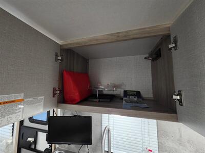 2022 Winnebago Micro Minnie 1800BH   - Photo 25 - Middletown, OH 45042