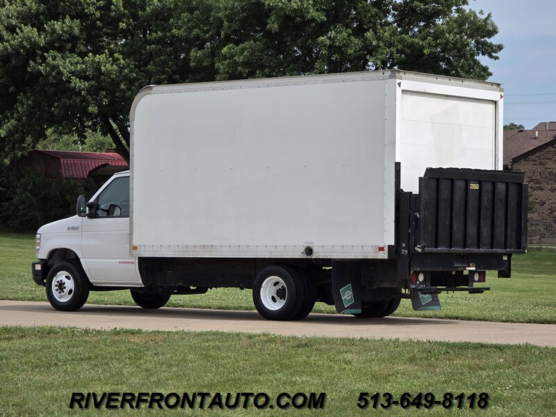 2019 Ford E-Series Chassis E-350 SD Box Truck Liftgate - Photo 3 - Middletown, OH 45042