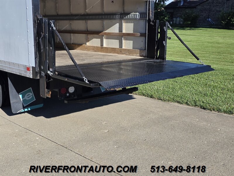 2019 Ford E-Series Chassis E-350 SD Box Truck Liftgate - Photo 8 - Middletown, OH 45042