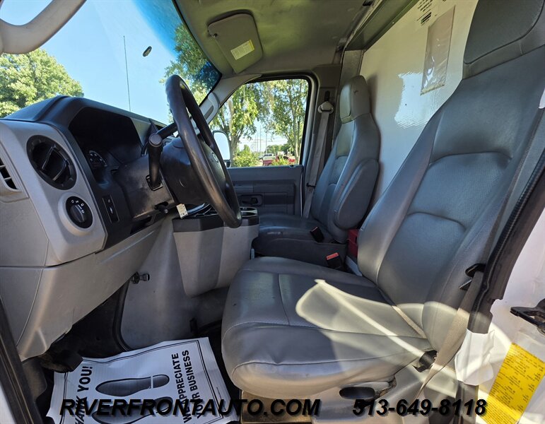 2019 Ford E-Series Chassis E-350 SD Box Truck Liftgate - Photo 10 - Middletown, OH 45042