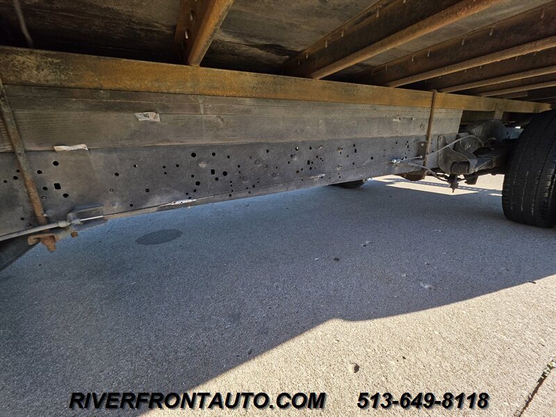 2019 Ford E-Series Chassis E-350 SD Box Truck Liftgate - Photo 18 - Middletown, OH 45042