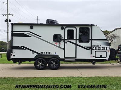 2023 Winnebago Micro Minnie 2108DS   - Photo 3 - Middletown, OH 45042