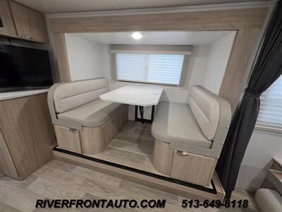 2023 Winnebago Micro Minnie 2108DS   - Photo 11 - Middletown, OH 45042