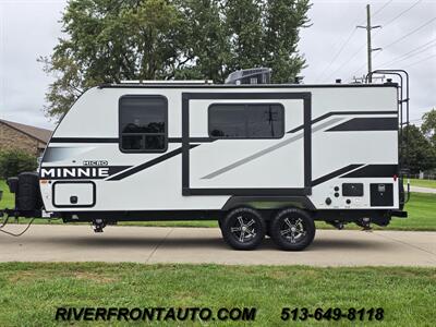 2023 Winnebago Micro Minnie 2108DS   - Photo 6 - Middletown, OH 45042