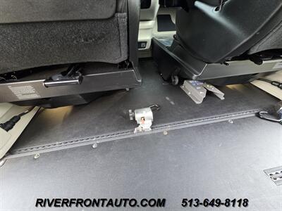 2019 Chrysler Pacifica Touring L Mobility Van - Photo 25 - Middletown, OH 45042
