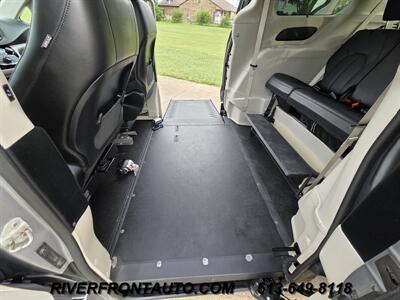 2019 Chrysler Pacifica Touring L Mobility Van - Photo 28 - Middletown, OH 45042