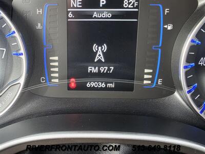 2019 Chrysler Pacifica Touring L Mobility Van - Photo 11 - Middletown, OH 45042