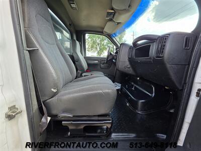 2004 GMC TopKick C4500 Duramax Diesel - Photo 12 - Middletown, OH 45042