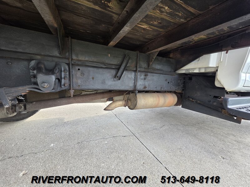 2004 GMC TopKick C4500 Duramax Diesel - Photo 18 - Middletown, OH 45042