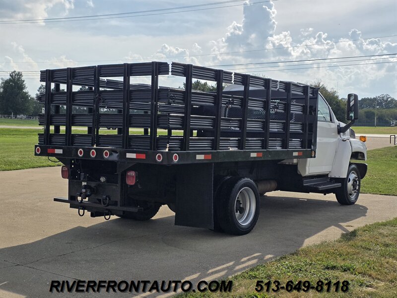 2004 GMC TopKick C4500 Duramax Diesel - Photo 4 - Middletown, OH 45042