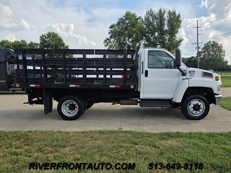 2004 GMC TopKick C4500 Duramax Diesel - Photo 5 - Middletown, OH 45042