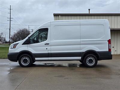 2017 Ford Transit 250 3dr SWB Medium Roof Cargo Van w/Sliding Passen   - Photo 5 - Middletown, OH 45042