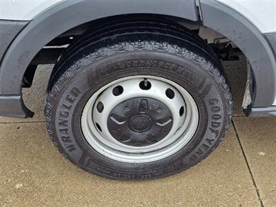 2017 Ford Transit 250 3dr SWB Medium Roof Cargo Van w/Sliding Passen   - Photo 19 - Middletown, OH 45042