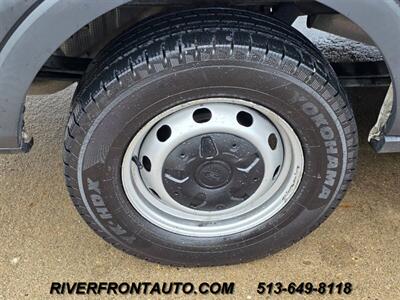 2017 Ford Transit 250 3dr SWB Medium Roof Cargo Van w/Sliding Passen   - Photo 21 - Middletown, OH 45042