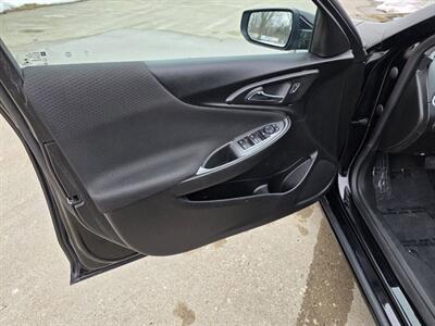 2024 Chevrolet Malibu LT 4dr Sedan w/1LT - Photo 10 - Middletown, OH 45042