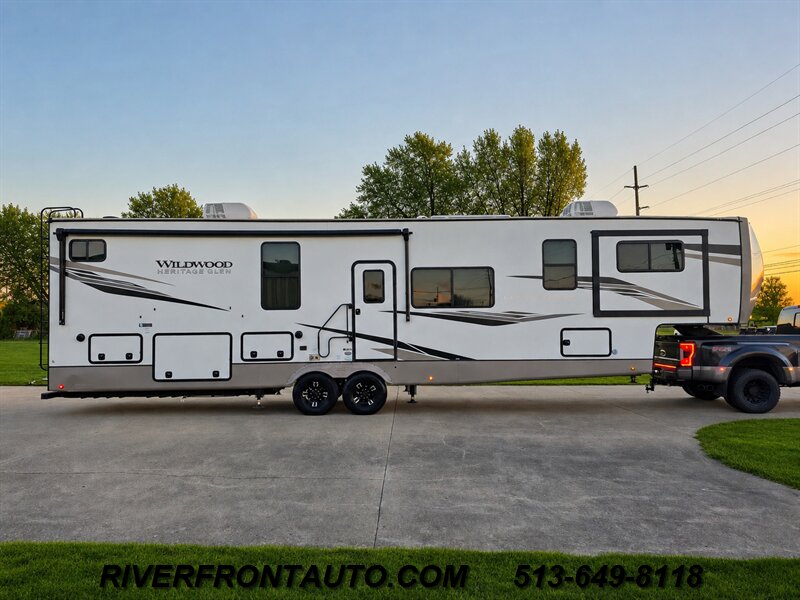 2024 Forest River Heritage Glen Hyper Lite 36FL 44 FEET - Photo 7 - Middletown, OH 45042