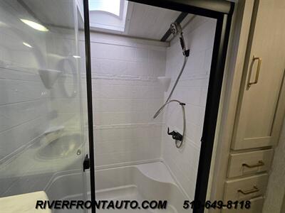 2024 Forest River Heritage Glen Hyper Lite 36FL 44 FEET   - Photo 46 - Middletown, OH 45042