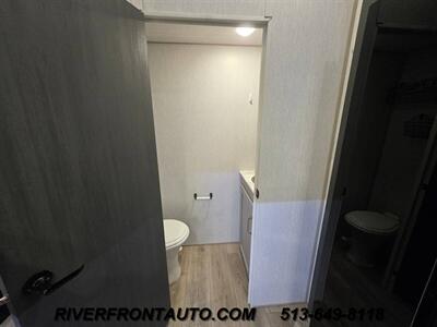 2024 Forest River Heritage Glen Hyper Lite 36FL 44 FEET   - Photo 28 - Middletown, OH 45042