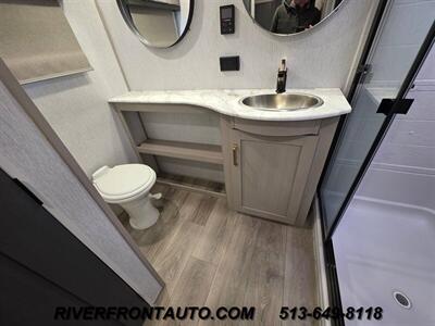 2024 Forest River Heritage Glen Hyper Lite 36FL 44 FEET   - Photo 34 - Middletown, OH 45042