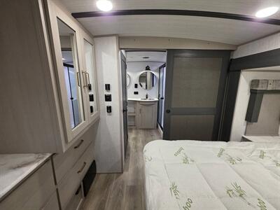 2024 Forest River Heritage Glen Hyper Lite 36FL   - Photo 26 - Middletown, OH 45042