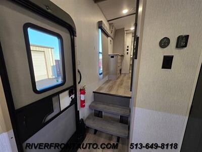 2024 Forest River Heritage Glen Hyper Lite 36FL 44 FEET   - Photo 21 - Middletown, OH 45042