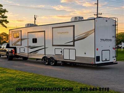 2024 Forest River Heritage Glen Hyper Lite 36FL 44 FEET - Photo 2 - Middletown, OH 45042