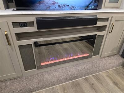 2024 Forest River Heritage Glen Hyper Lite 36FL   - Photo 38 - Middletown, OH 45042