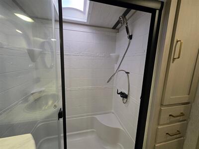 2024 Forest River Heritage Glen Hyper Lite 36FL   - Photo 46 - Middletown, OH 45042