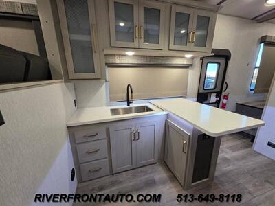 2024 Forest River Heritage Glen Hyper Lite 36FL 44 FEET   - Photo 42 - Middletown, OH 45042