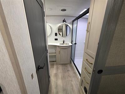 2024 Forest River Heritage Glen Hyper Lite 36FL   - Photo 14 - Middletown, OH 45042