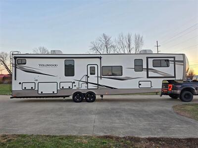 2024 Forest River Heritage Glen Hyper Lite 36FL   - Photo 12 - Middletown, OH 45042