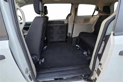 2020 Dodge Grand Caravan SE  MOBILITY VAN - Photo 11 - Middletown, OH 45042