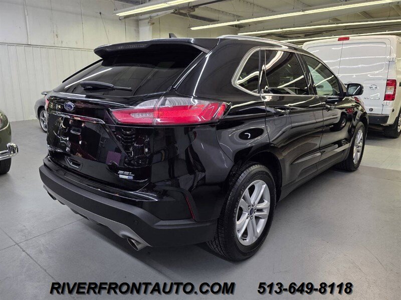 2020 Ford Edge SEL AWD 4dr Crossover - Photo 2 - Middletown, OH 45042