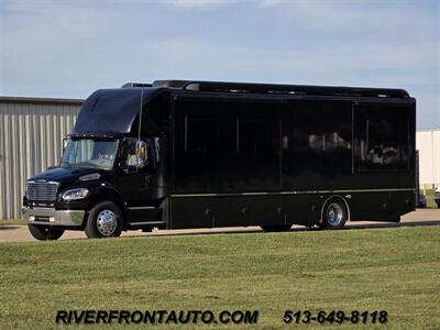 2023 Bolt Apollo 40S3 Custom ShowCoach 8.9L   - Photo 4 - Middletown, OH 45042