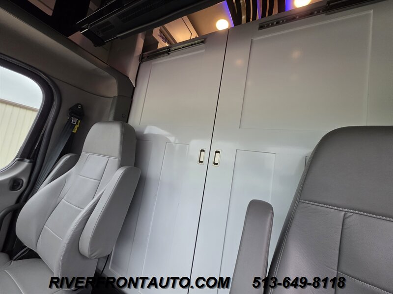 2023 Bolt Apollo 40S3 Custom Super C 8.9L - Photo 21 - Middletown, OH 45042