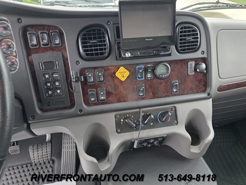 2023 Bolt Apollo 40S3 Custom Super C 8.9L - Photo 24 - Middletown, OH 45042