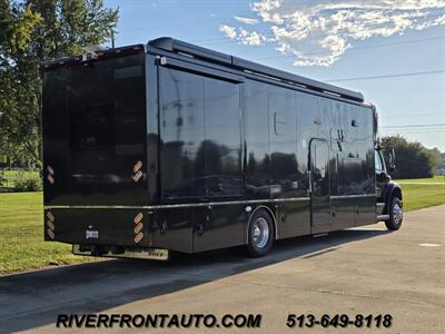 2023 Bolt Apollo 40S3 Custom ShowCoach 8.9L   - Photo 6 - Middletown, OH 45042