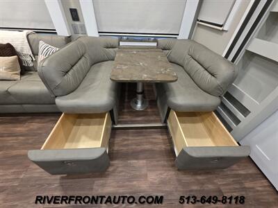 2023 Bolt Apollo 40S3 Custom Super C 8.9L - Photo 32 - Middletown, OH 45042