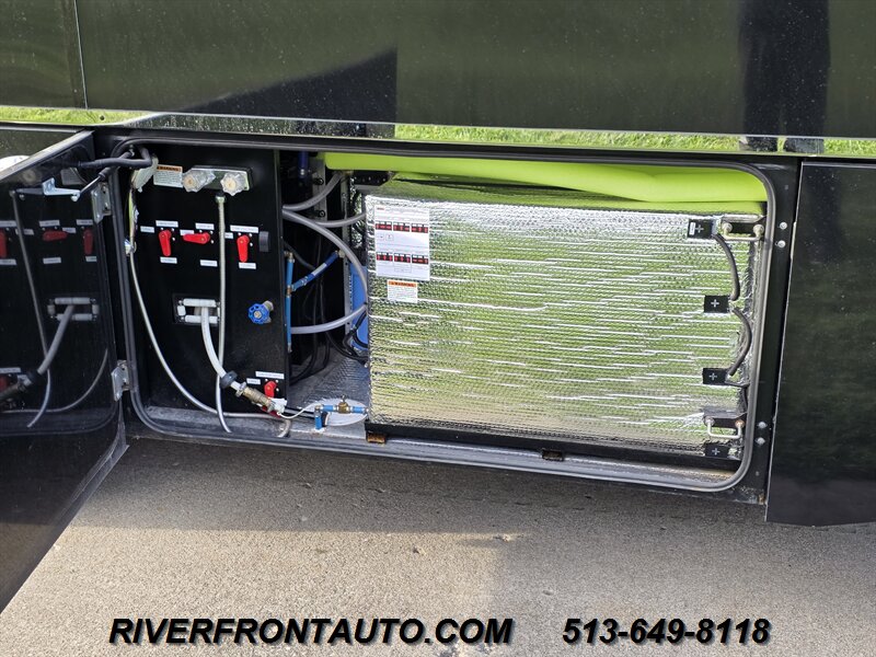 2023 Bolt Apollo 40S3 Custom Super C 8.9L - Photo 93 - Middletown, OH 45042