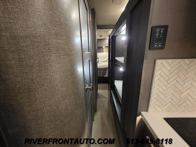 2021 Thor Palazzo 33.5 Diesel Pusher - Photo 49 - Middletown, OH 45042