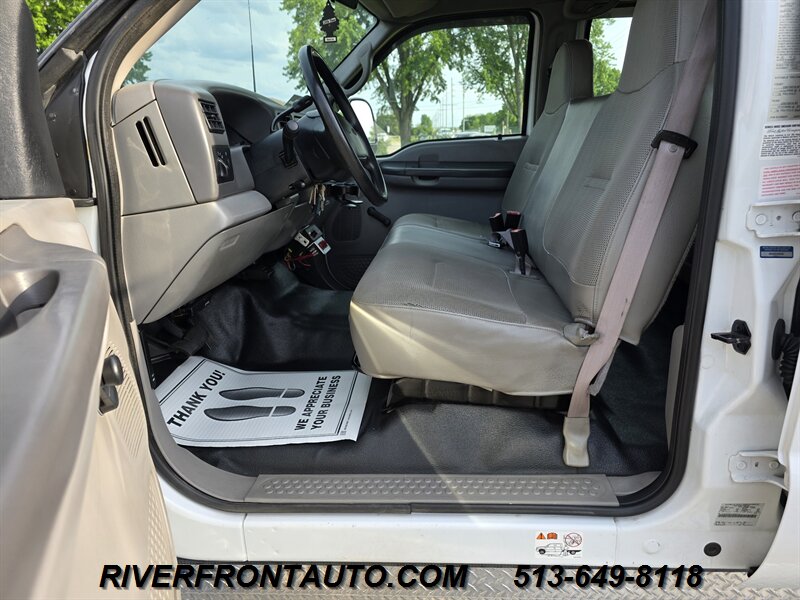 2001 Ford F-450 7.3L POWERSTROKE RUST FREE - Photo 11 - Middletown, OH 45042