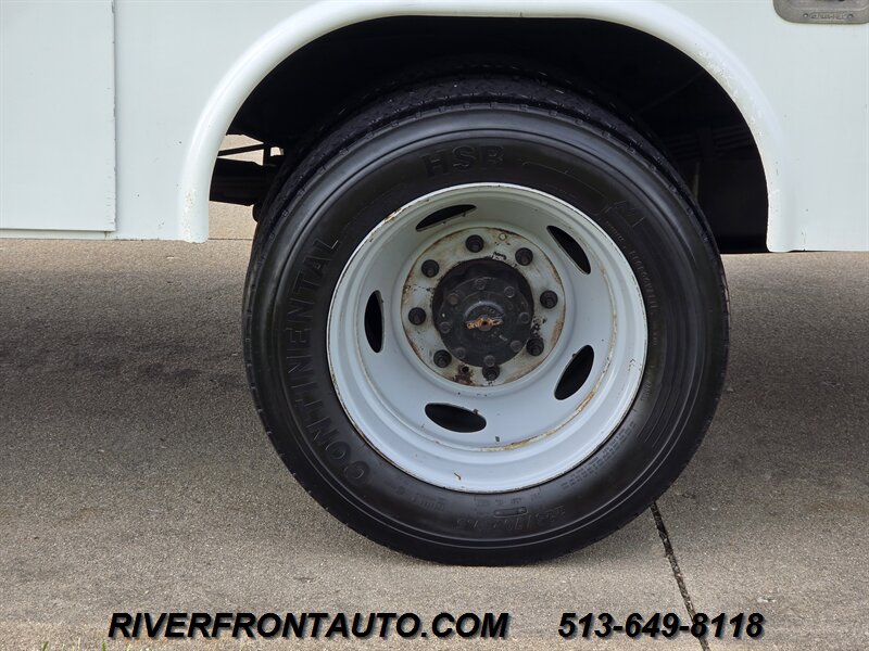 2001 Ford F-450 7.3L POWERSTROKE RUST FREE - Photo 24 - Middletown, OH 45042